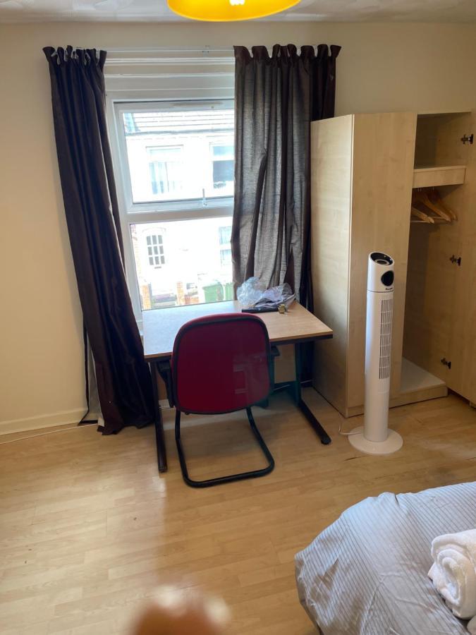Blackberry Rooms Self-Catering Southampton Dış mekan fotoğraf